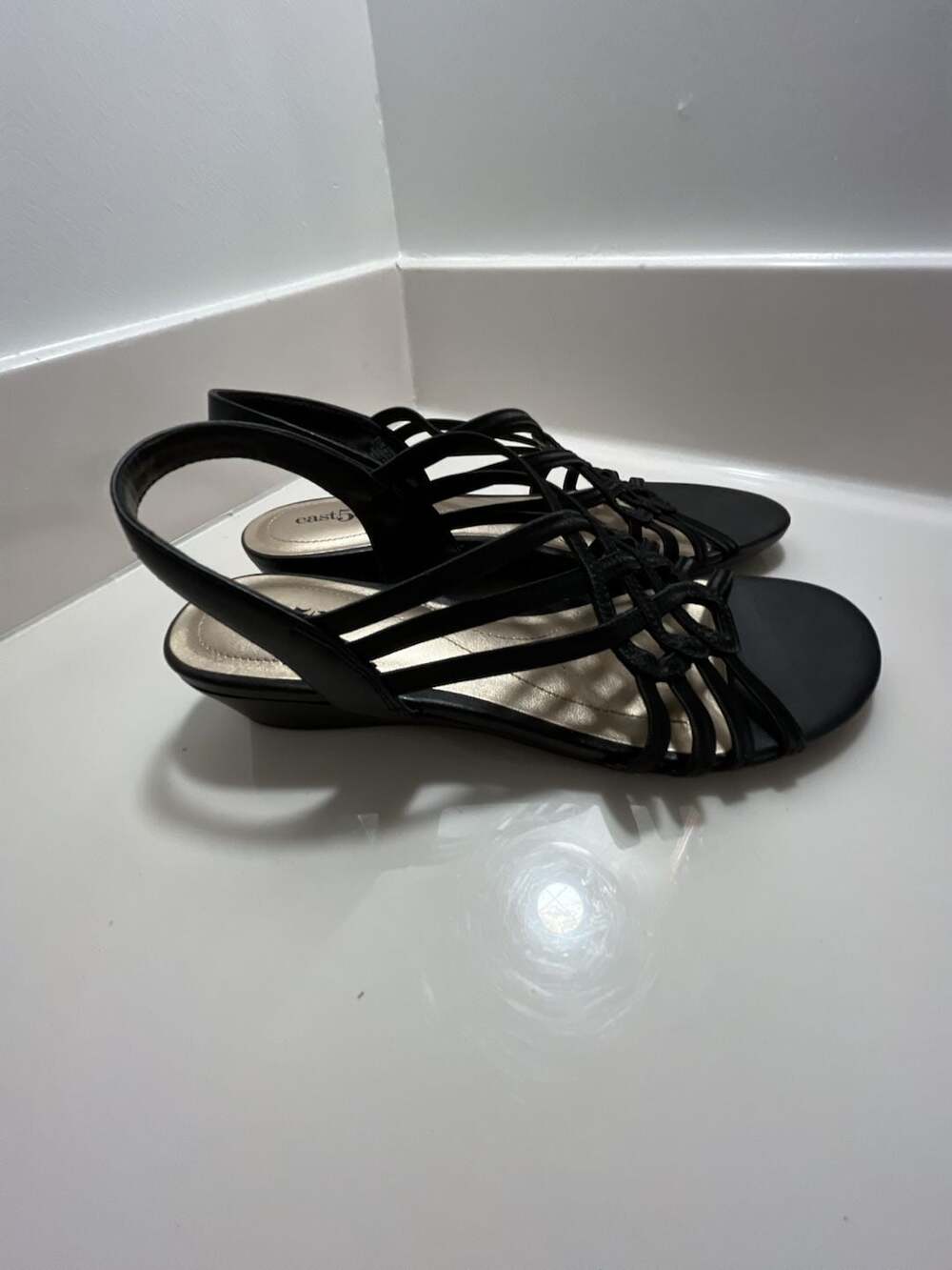 East 5th Black Strappy Wedge Sandals - Picture 8 of 8